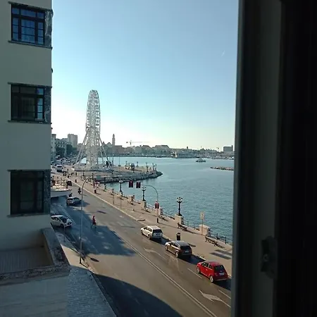 Appartement Eclettico/lungomare E Centro Storico Bari